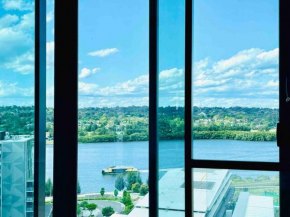 Sensational waterview 2Bed2baths Apt -WiFi Parking, Sydney
